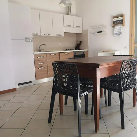 Con Posto Auto Apartment Viareggio